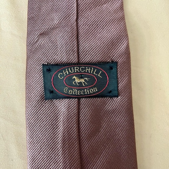 EUC Churchill Collection Brown Necktie 👔 - Picture 2 of 2